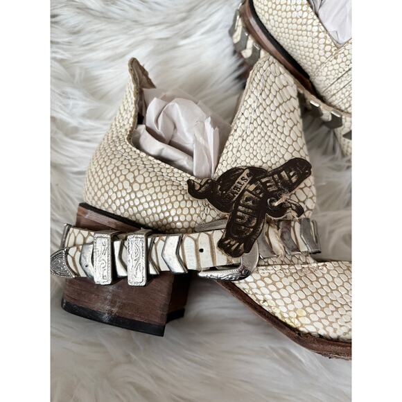 NWT FREEBIRD BY STEVEN Blade Leather Booties White Croc 9 - Picture 4 of 12